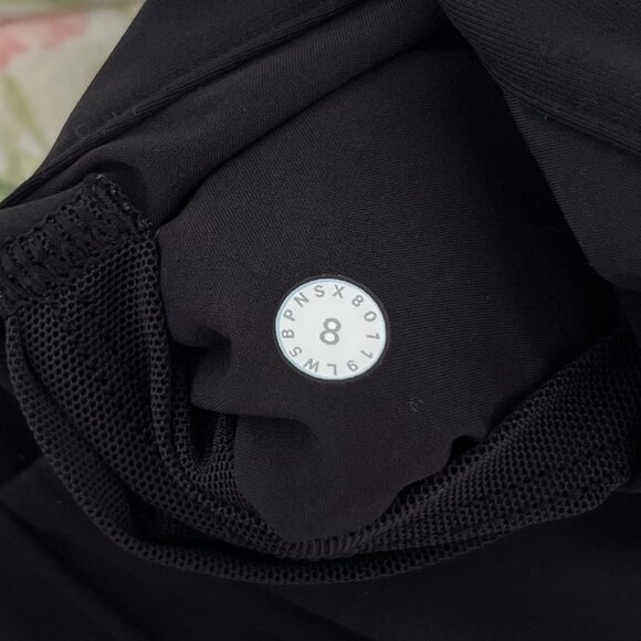 Lululemon On the Fly Pants - Picture 6 of 8